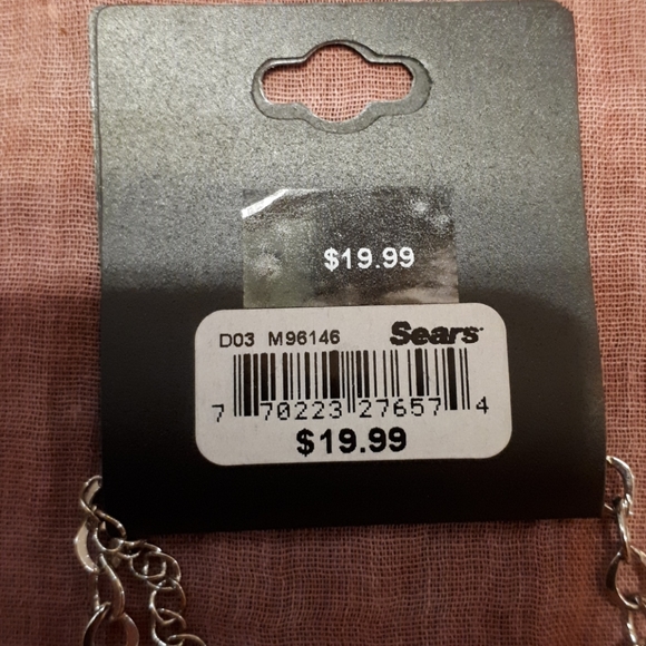 Neclace - Picture 3 of 3